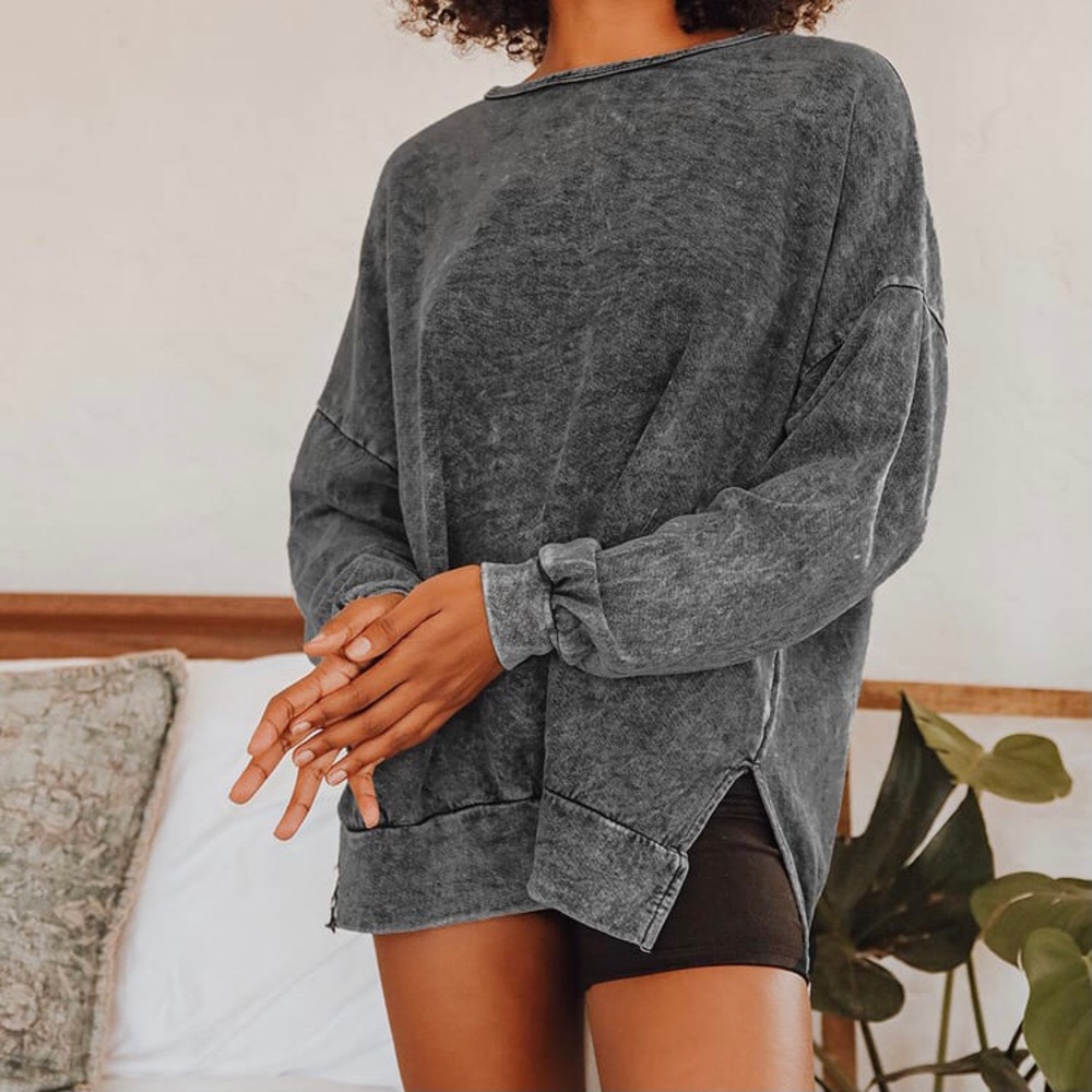 Gray Oversized Pullover - image 1